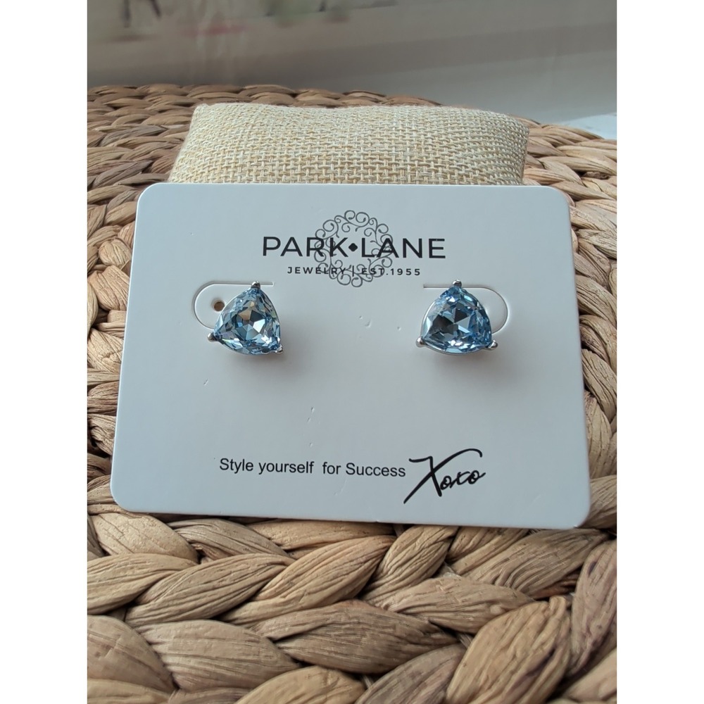 Park Lane BONNET EARRINGS BLUE w/  TRILLION CUT CRYSTALS Stud NIB 1/2 Inch